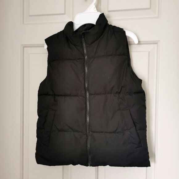 2/$20 Old Navy Vest size 6-7 years - Picture 1 of 3